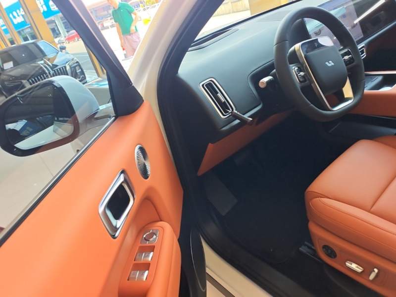 Used Li Auto L6 2025 Max Smart Refresh Edition — 15