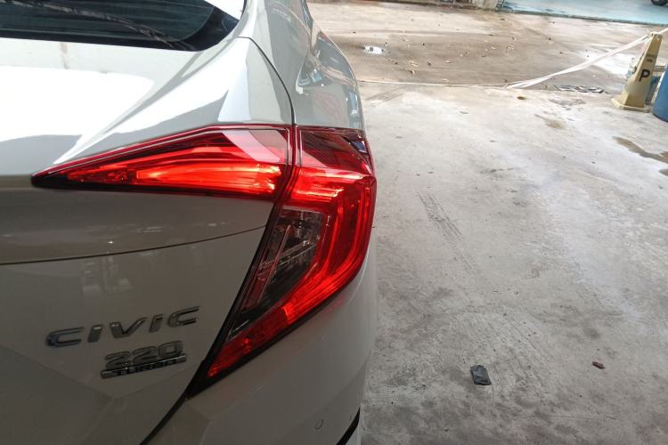 Used Honda Civic 2019 220TURBO CVT Dynamic Edition China VI Right Rear Taillight