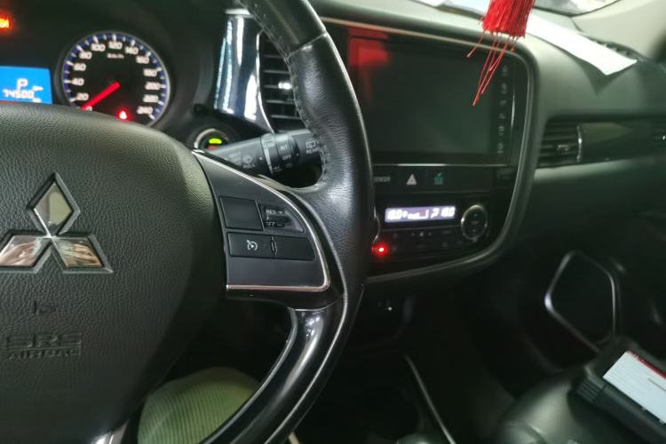 Used Mitsubishi Outlander 2018 2.0L Two-Wheel Drive Glory Edition 5 Seats