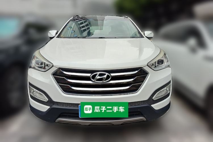 Used Hyundai Santa Fe 2013 2.4L Automatic Two-Wheel Drive Smart Version
