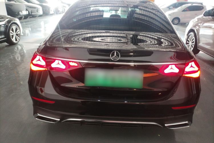 Used Mercedes-Benz E-Class New Energy 2024 E 350 e L Plug-in Hybrid Sports Sedan Exterior 4
