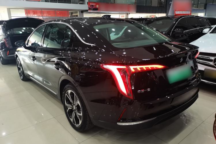 Used Hongqi E-QM5 2021 Online Booking Charging Basic Edition 5 Seats
