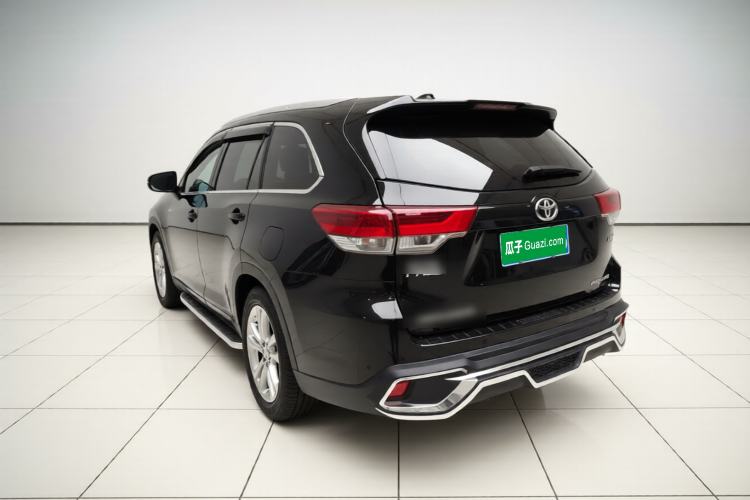 Used Toyota Highlander 2018 2.0T Four-Wheel Drive Luxury Edition 7 Seats China V Emission Standard Exterior 3