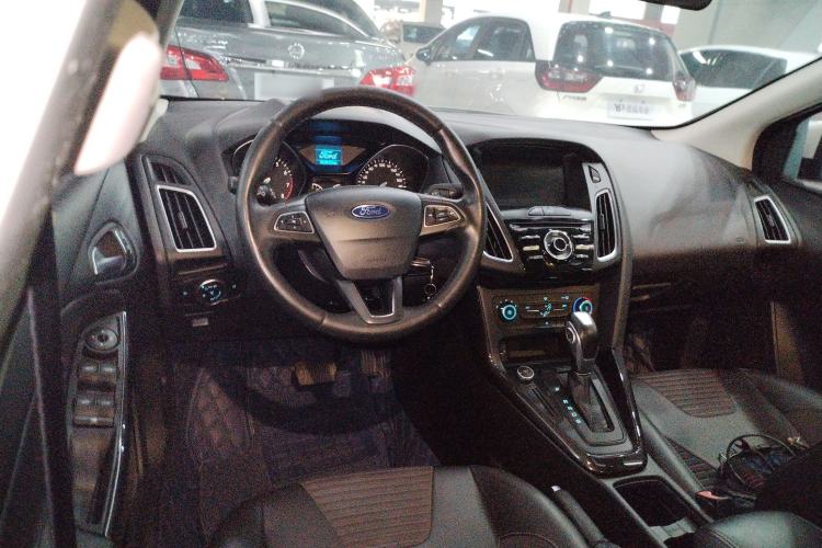 Used Ford Focus 2018 Sedan Classic 1.6L Automatic Trendy SmartDrive Edition
