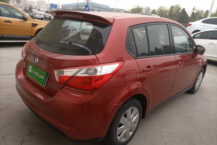 Used Venucia R50 2013 1.6L Manual Fashion Edition