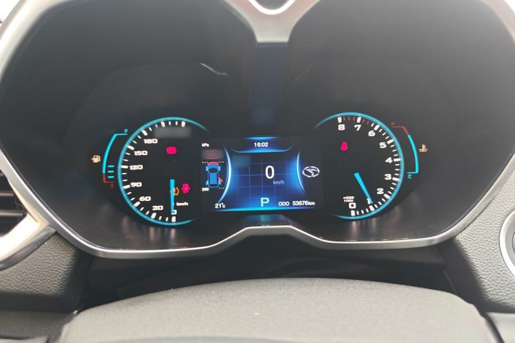 Used Soueast DX7 2015 1.5T Automatic Prestige Model
