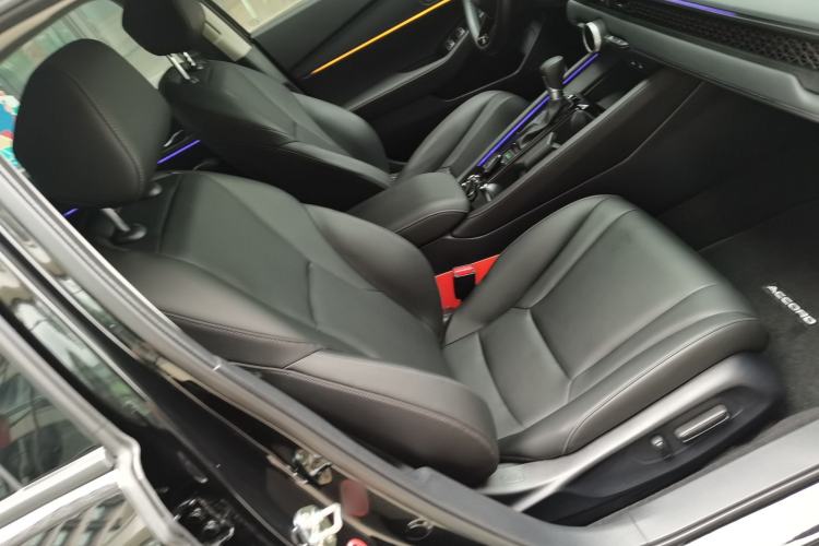 Used Honda Accord 2025 260TURBO Luxury Edition Right Front Seat