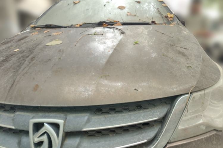 Used Baojun 730 2014 1.5L manual Comfort version 7 seats Front