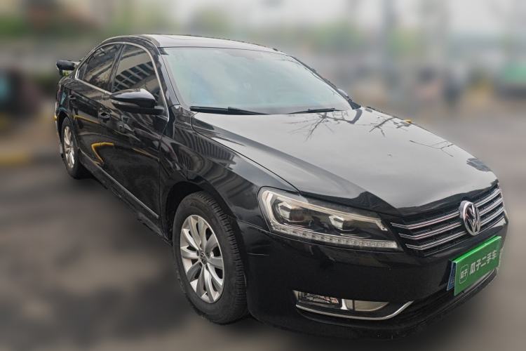 Used Volkswagen Passat 2015 1.8TSI DSG Prestige Edition Front Right 45 Deg