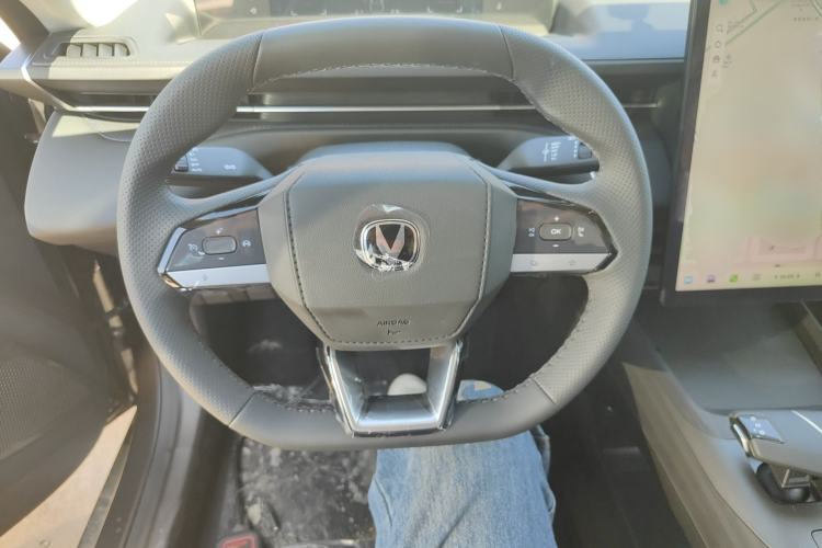 Used CHANGAN Eado 2025 Blue Whale 1.5T 500Bar Prestige Model
