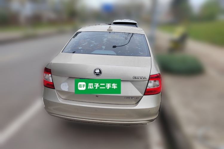 Used Skoda Rapid 2013 1.6L Automatic Smart Selection Model