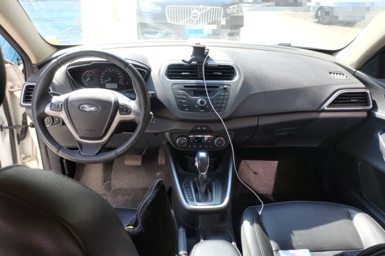 Used Ford Escort 2015 1.5L Automatic Fashion Model
