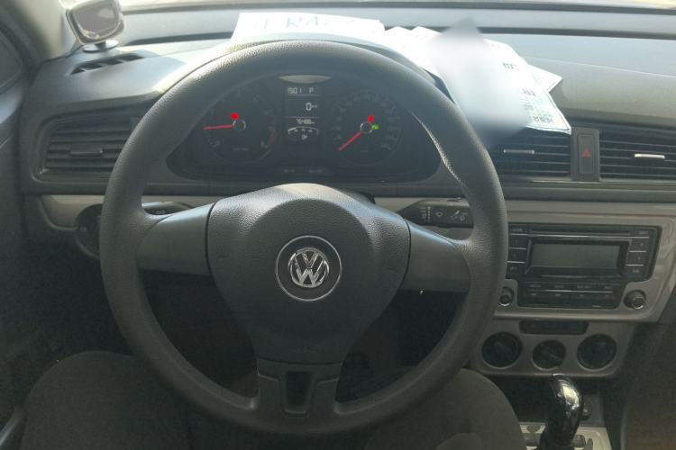 Used Volkswagen Lavida 2013 Revised Classic 1.6L Automatic Fashion Edition