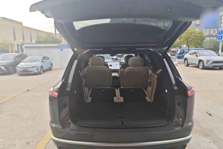 Used ONVO Luxeed L90 2025 Model—Max Six-Seater Version