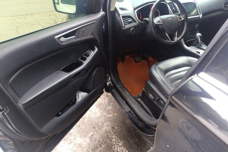 Used Ford Edge 2018 EcoBoost 245 Two-Wheel-Drive Platinum Edition 7-Seater China V Emission Standard
