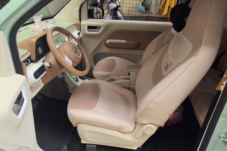 Used Wuling Hongguang MINIEV 2024 3rd Generation 215km Youth Edition Left Front Seat