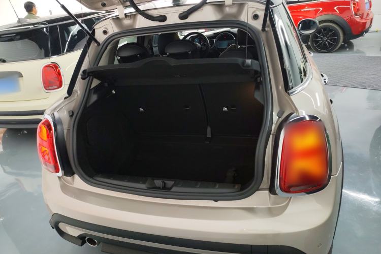 Used MINI MINI 2022 Updated 1.5T COOPER Classic Edition Five-Door Version