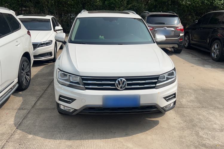Used Volkswagen Tiguan L 2019 330TSI Automatic Two-Wheel Drive Panoramic Comfort Edition China V Standard
