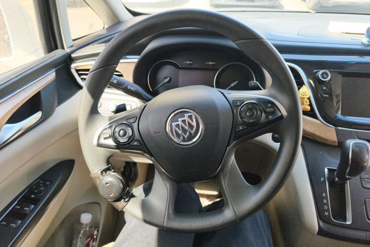 Used Buick GL8 2018 ES 28T Comfort Model China VI Standard Steering Wheel