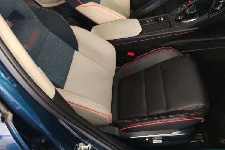 Used Lynk & Co 06 2020 1.5T YAO Halo
