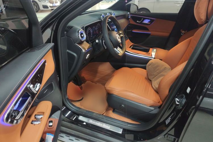 Used Mercedes-Benz GLC 2025 Refreshed GLC 300 L 4MATIC Dynamic Version 5 Seats Driver Seat