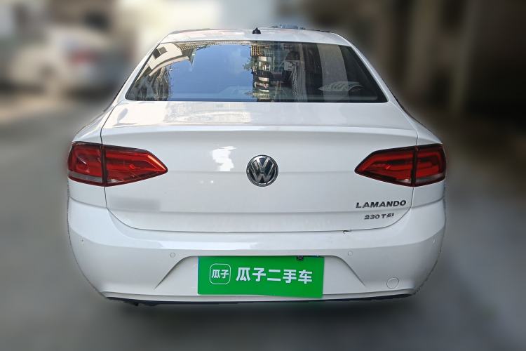 Used Volkswagen Lamando 2018 230TSI DSG Fashion Edition
