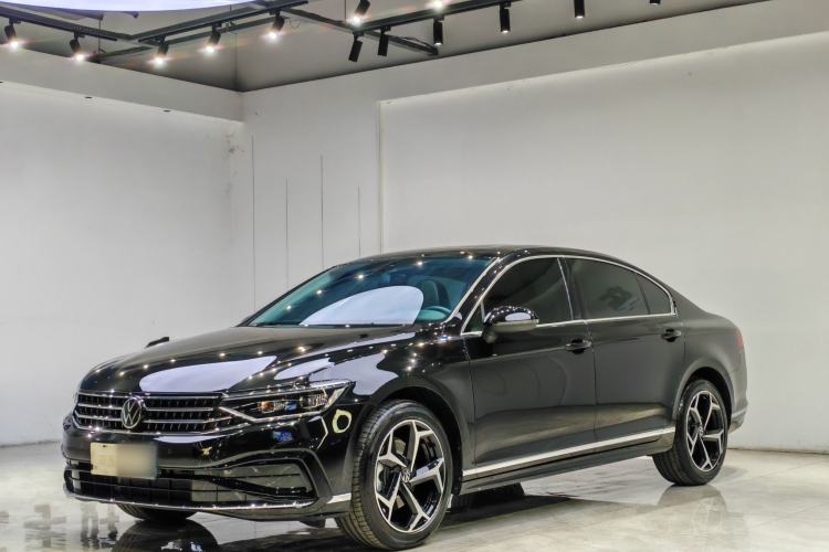 Used Volkswagen Magotan 2026 30 Million Vehicles Selected Model 380TSI DSG Luxury Edition