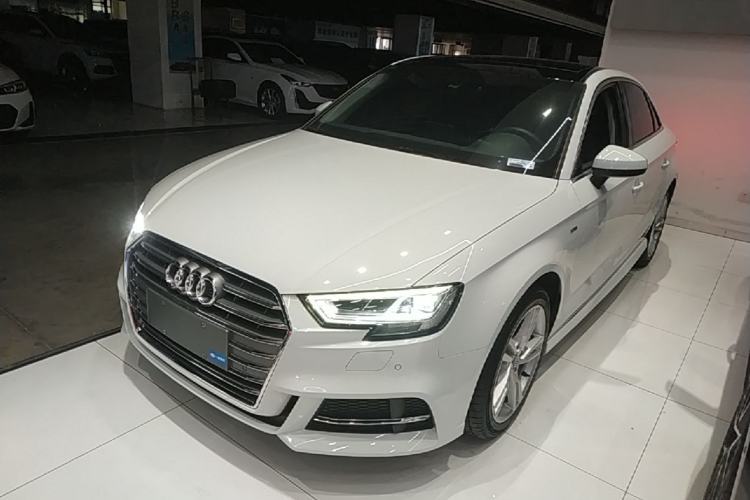 Used Audi A3 2020 Limousine 35 TFSI Fashion Edition China VI Emission Standard