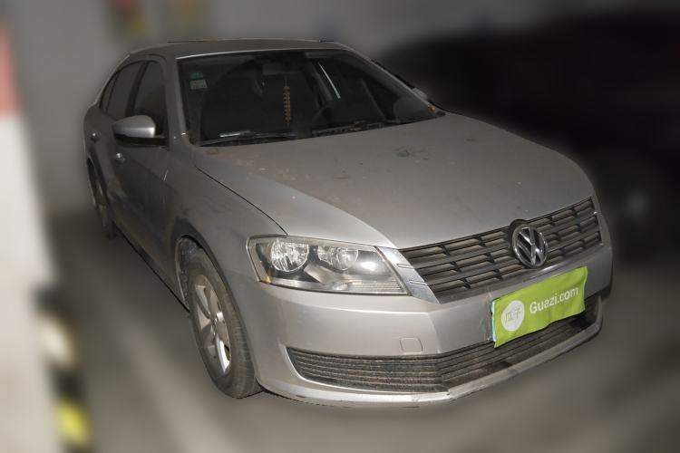 Used Volkswagen Lavida 2013 Revised Classic 1.6L Manual Fashion Edition Front Right 45 Deg