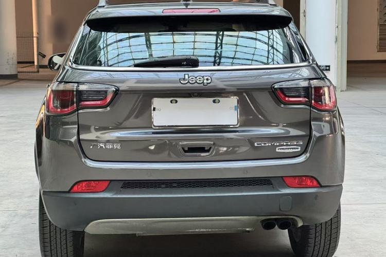 Used Jeep Compass 2017 200T Automatic Family Edition
