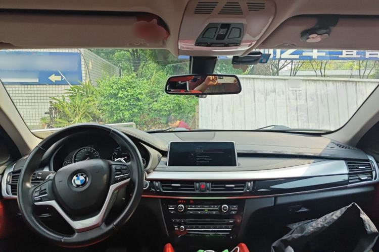 Used BMW X6 2015 xDrive35i Leading Model Center Console