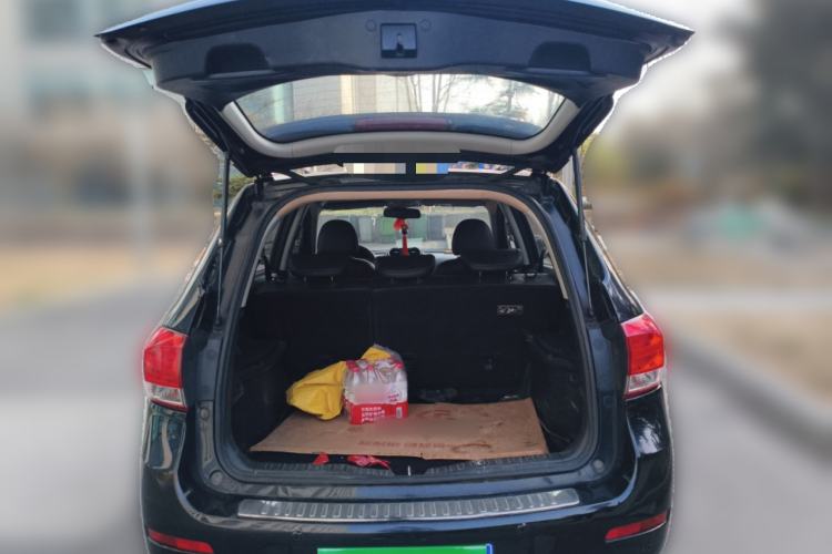 Used Haval H6 2014 Upgraded Model 2.0T Diesel Manual Two-Wheel Drive Elite Version