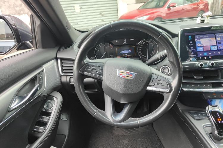 Used Cadillac CT5 2021 28T Luxury Model Steering Wheel