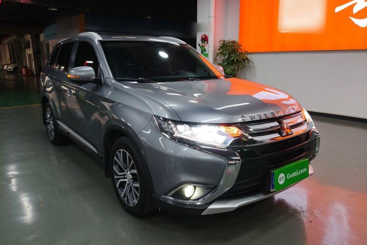 Used Mitsubishi Outlander 2018 2.4L 4x4 Elite Edition 5 Seats