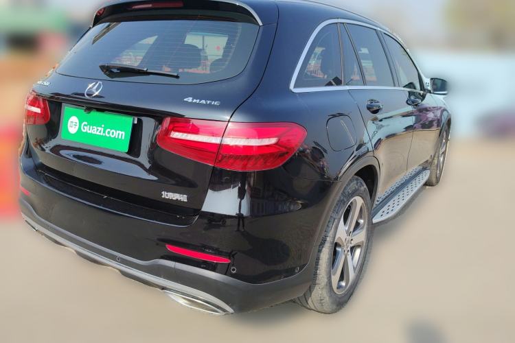 Used Mercedes-Benz GLC 2017 GLC 260 4MATIC Luxury Model Rear Right 45 Deg