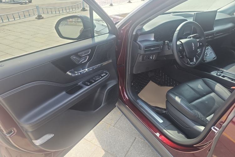 Used Lincoln Corsair 2020 2.0T Two-Wheel Drive Luxury Edition Driver Seat