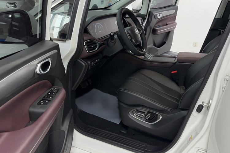 Used GAC Trumpchi M6 2021 PRO 270T Automatic Luxury Edition