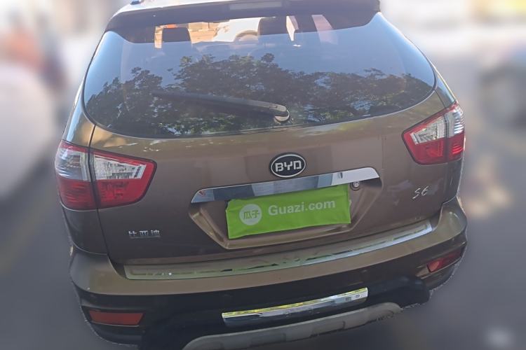 Used BYD S6 2012 2.0L Manual Luxury Version