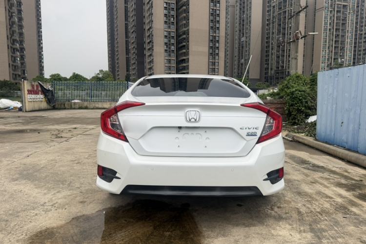 Used Honda Civic 2016 220TURBO CVT Luxury Edition
