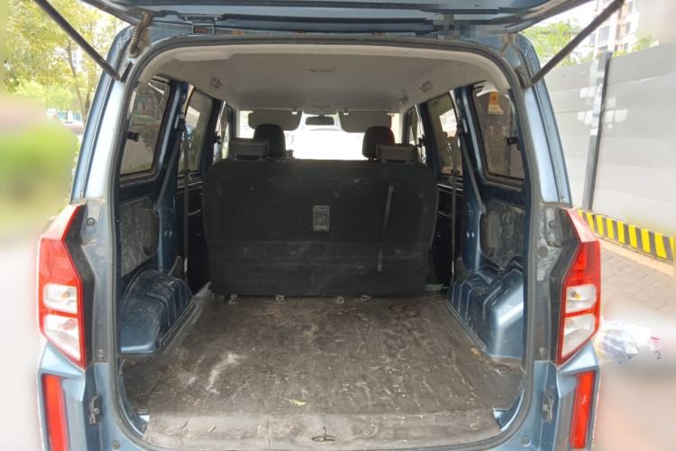 Used Wuling Hongguang PLUS 2020 1.5L Manual Standard Edition 5 Seats Trunk