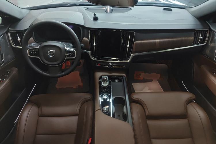 Used Volvo S90 2024 B5 Luxury Smart Edition
