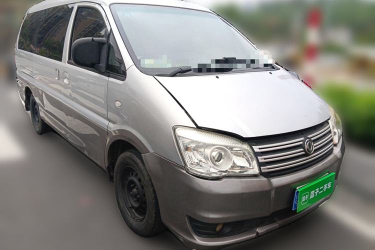 Used FORTHING Lingzhi 2017 Restyled M3L 1.6L 7-Seater Comfort Version Front Right 45 Deg