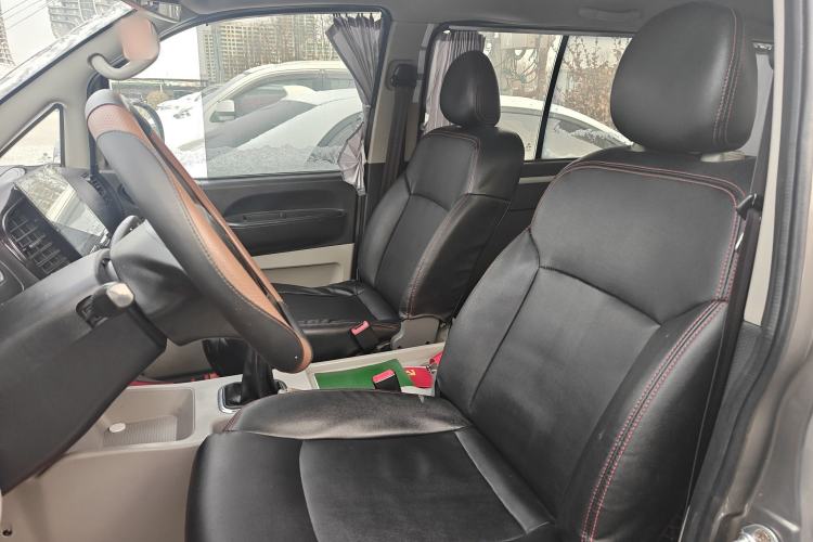 Used FORTHING Lingzhi 2017 V3 1.5L 7-seater Standard Model