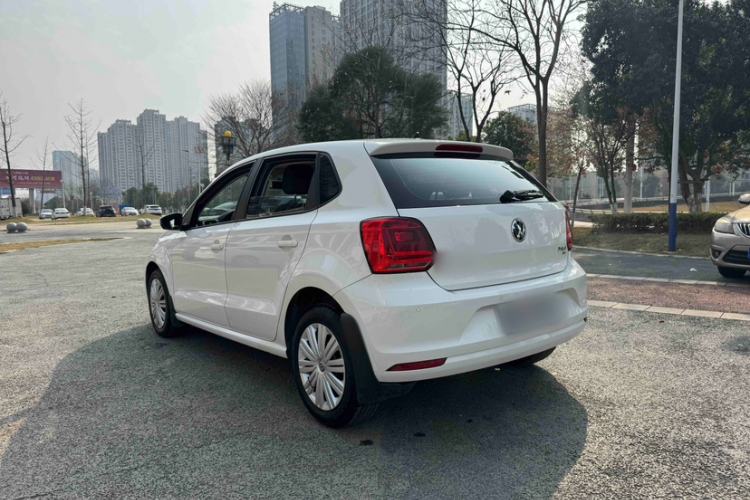 Used Volkswagen Polo 2016 1.6L Automatic Comfort Model