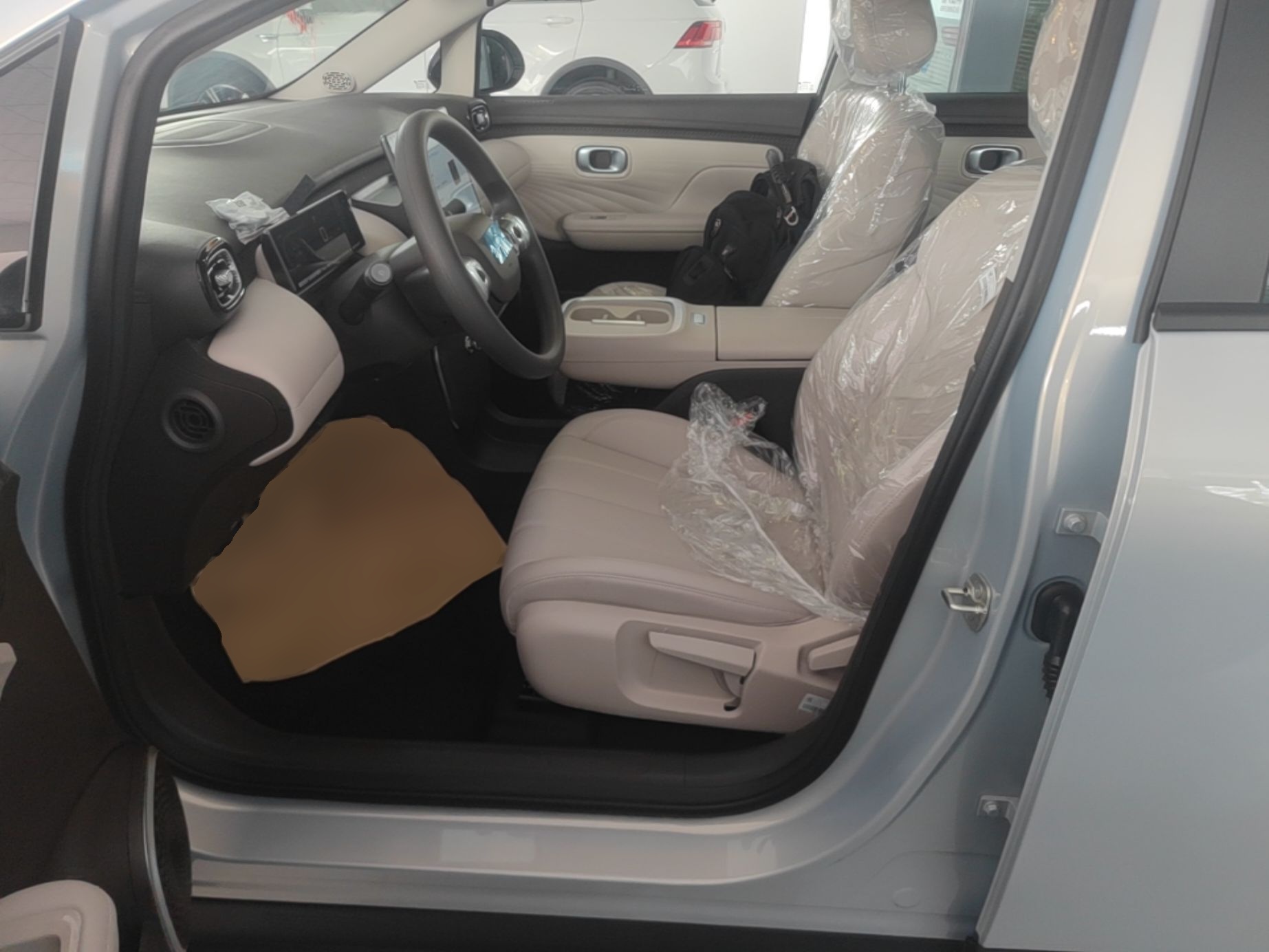 Vepředu