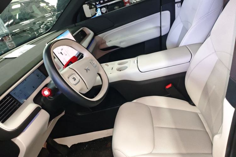 Used XPeng G6 2023 580 Long-Range Pro Left Front Seat