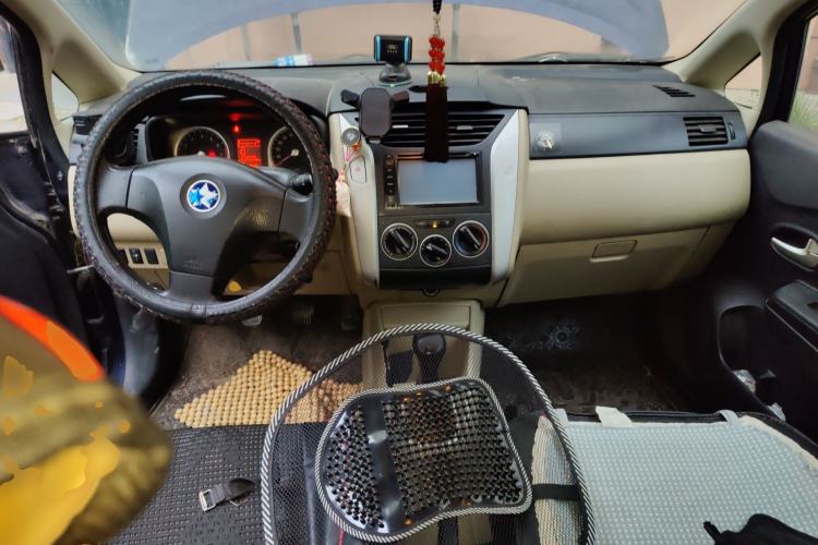 Used Venucia R50 2013 1.6L Manual Fashion Edition