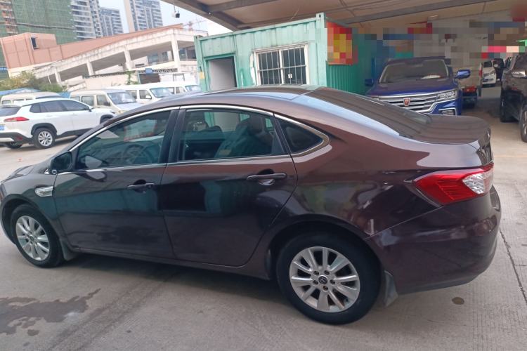 Used Luxgen 5 2014 Honor Navigation Edition 1.8T Automatic Luxury Model
