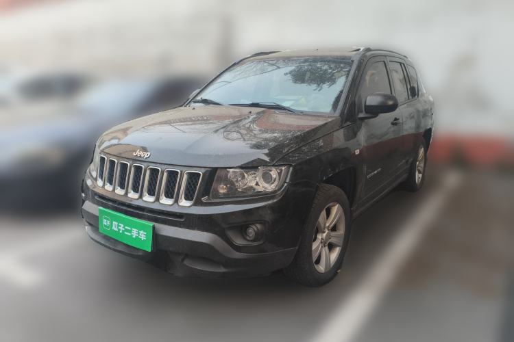 Used Jeep Compass 2015 2.0L two-wheel drive sport version