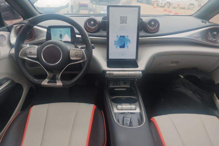 Used BYD Dolphin 2021 405 km Fashion Edition Center Console